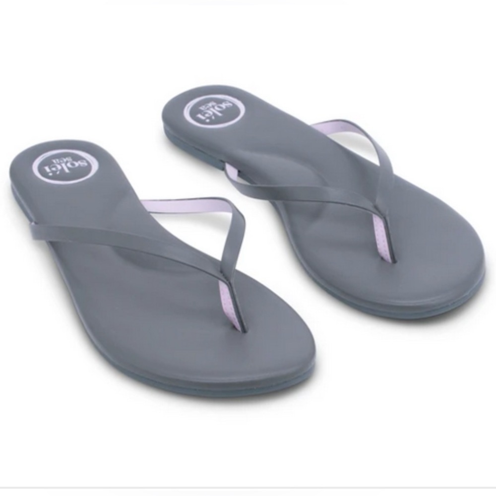 Solei Sea Women’s Grey Flip Flops — Casual Comfort Sandals Size 7